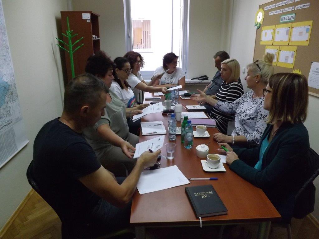 Więcej o: Spotkanie zespołu monitorującego realizację strategii rozwiązywania problemów społecznych w powiecie koszalińskim na lata 2016 – 2024